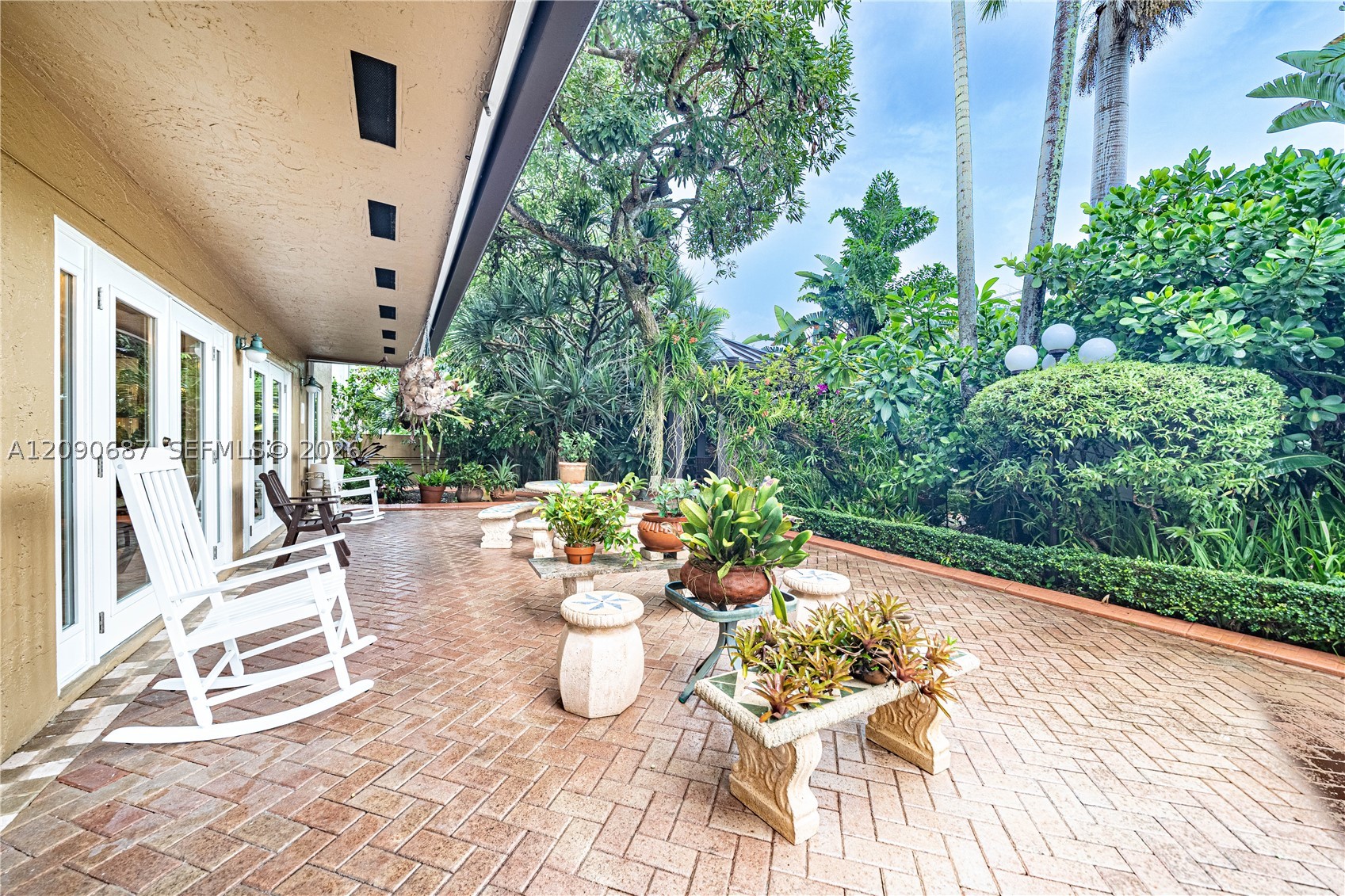 15935 NW 82nd Ct, Miami Lakes FL 33016