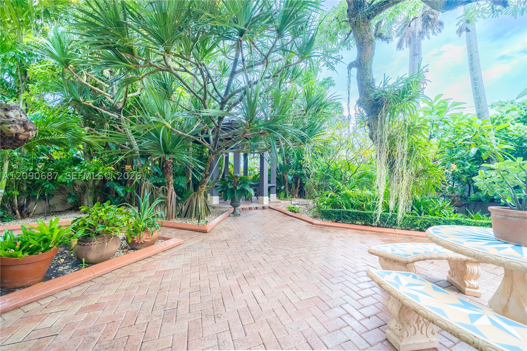 15935 NW 82nd Ct, Miami Lakes FL 33016