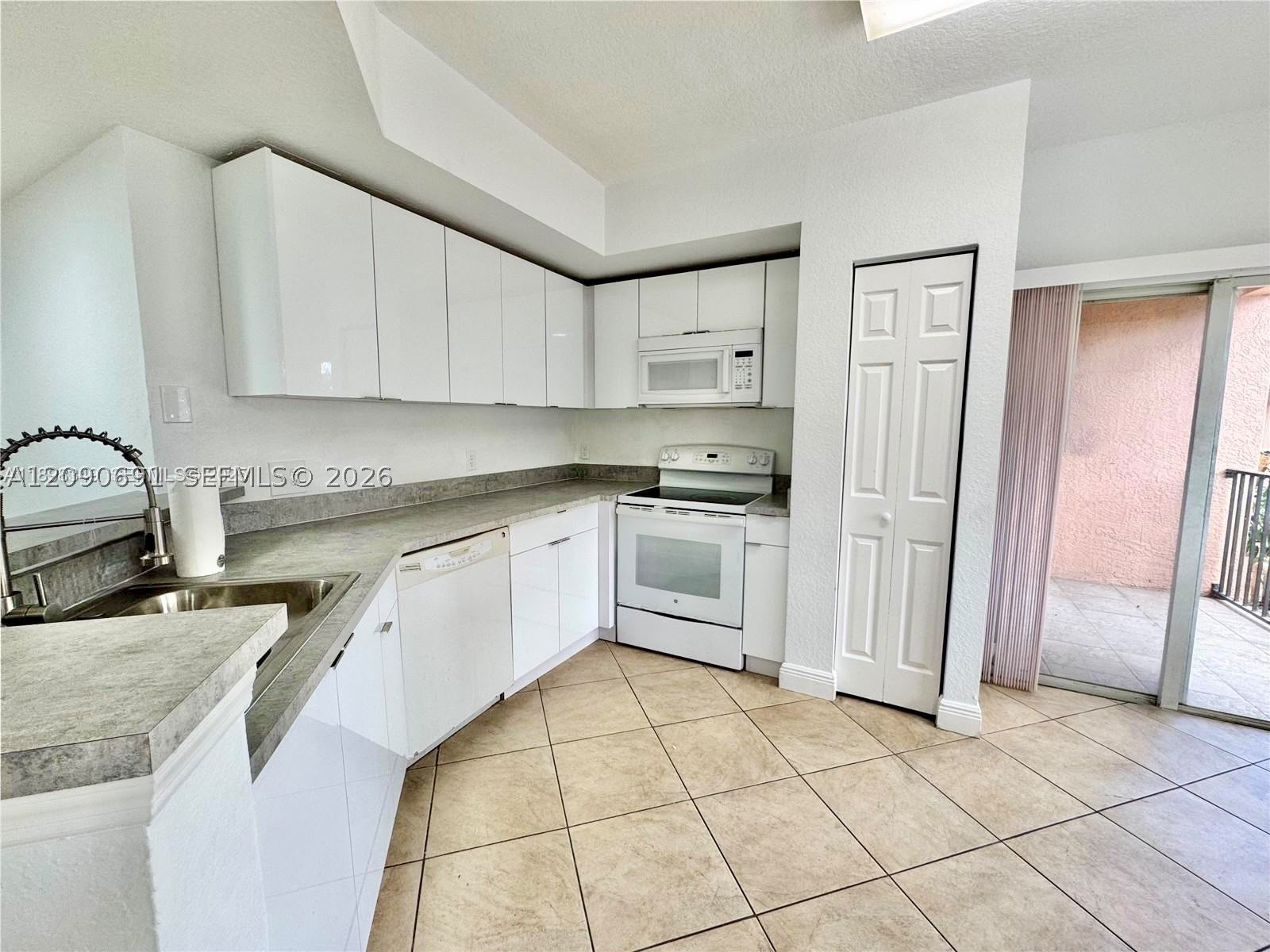 507 Belmont Ln #507, North Lauderdale FL 33068