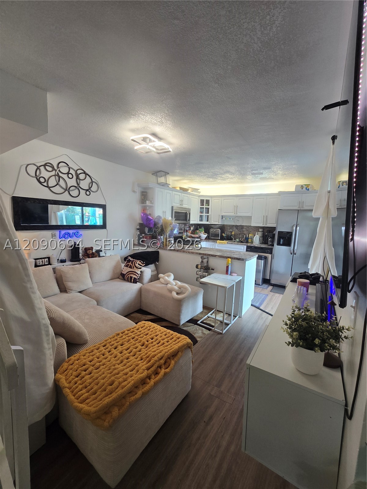2185 White Pine Cir #B, Green Acres FL 33415