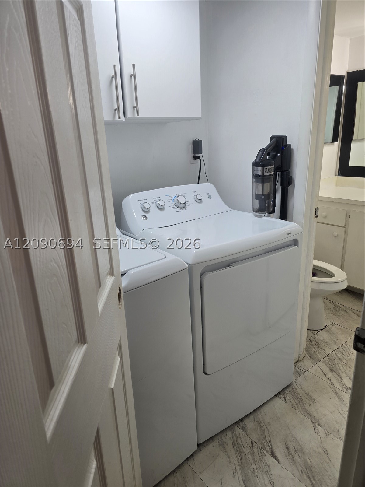 2185 White Pine Cir #B, Green Acres FL 33415