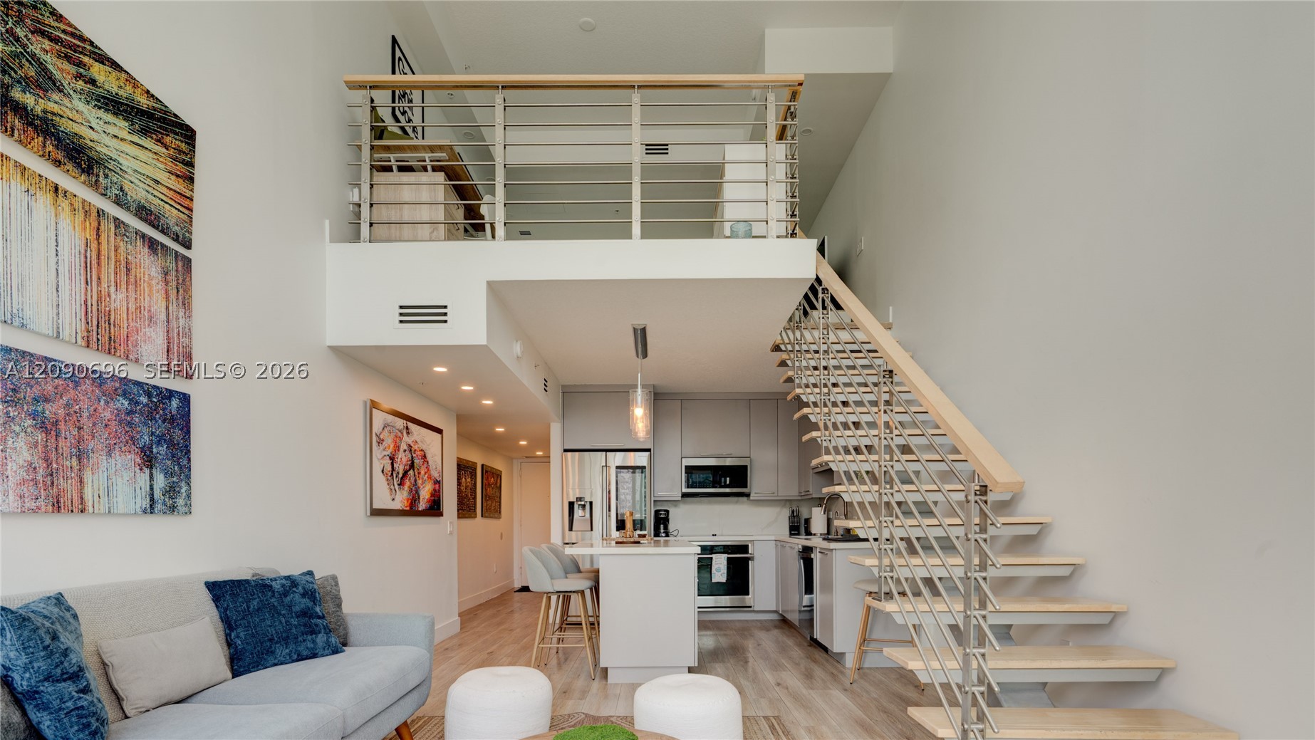 41 SE 5th St #2212, Miami FL 33131