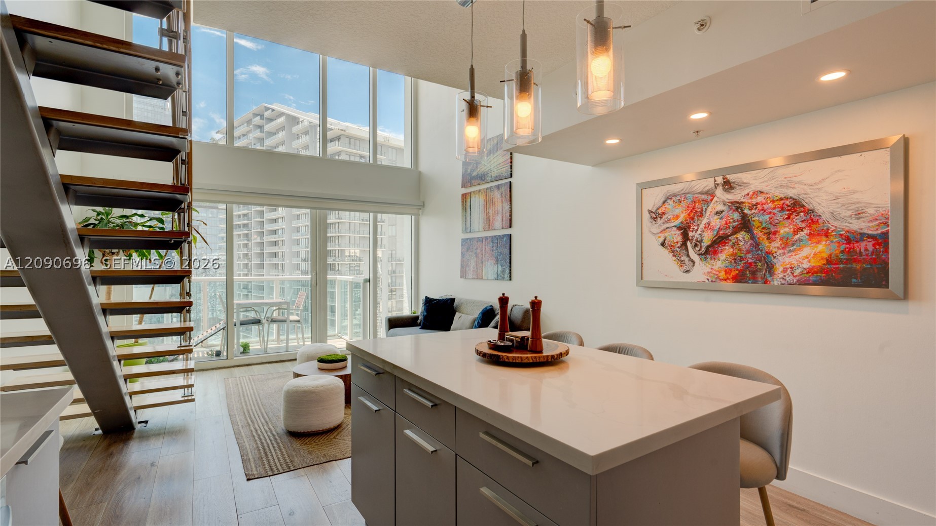 41 SE 5th St #2212, Miami FL 33131