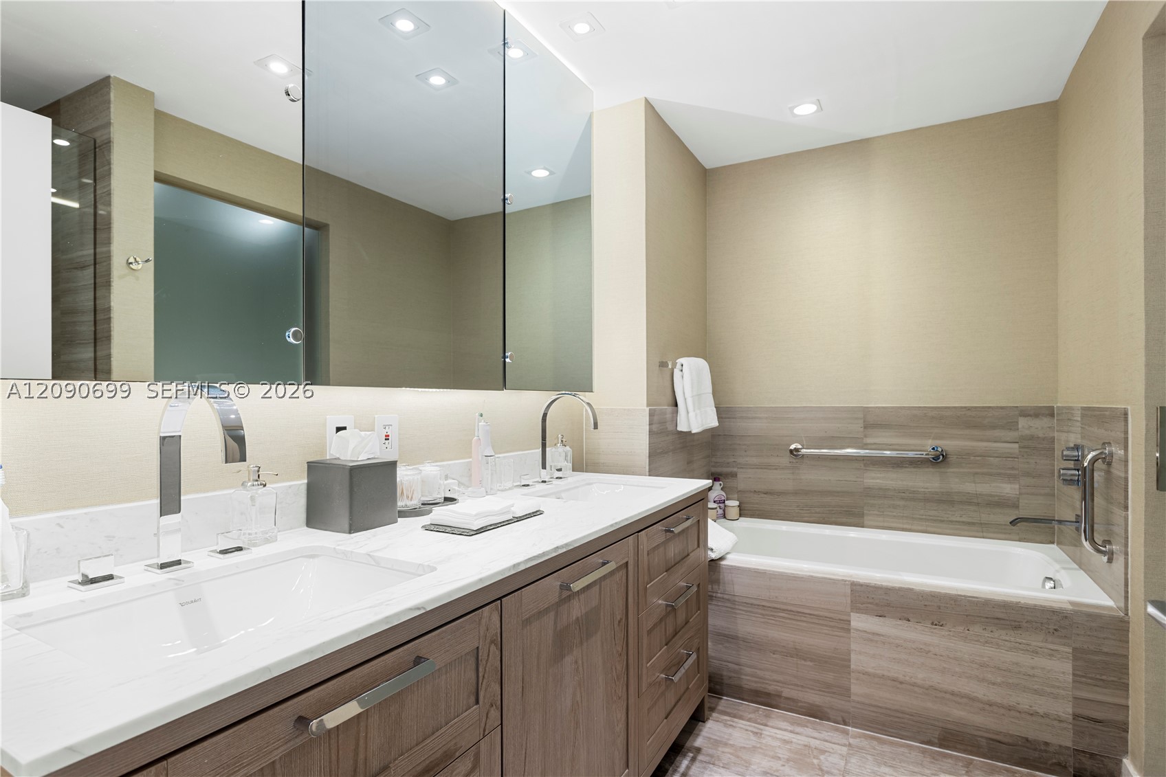 360 Ocean Dr #506S, Key Biscayne FL 33149