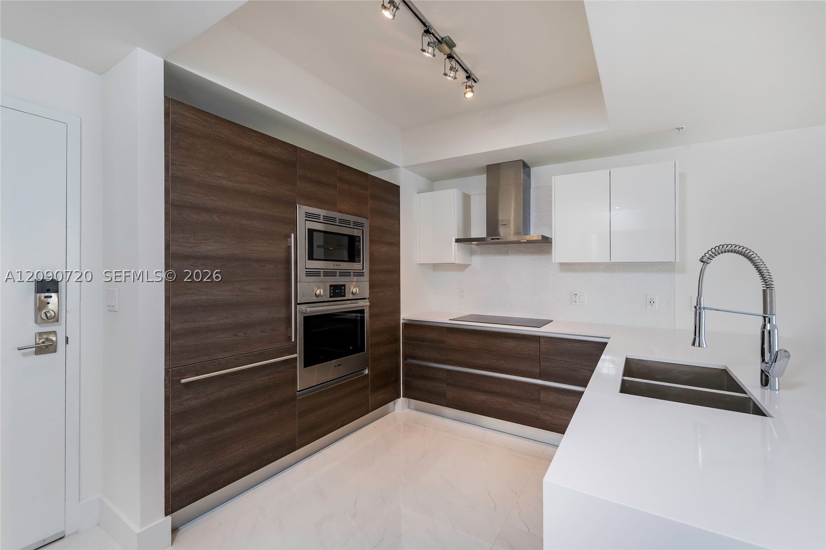 301 Altara Ave #734, Coral Gables FL 33146