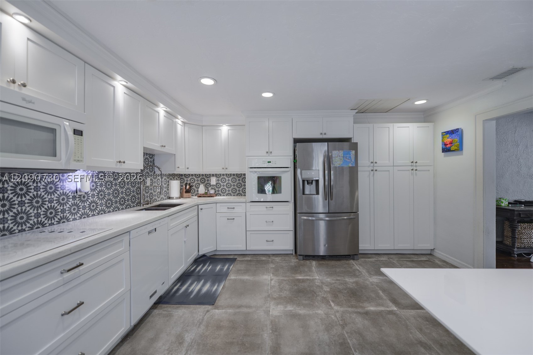 229 SW 19th Rd #., Miami FL 33129