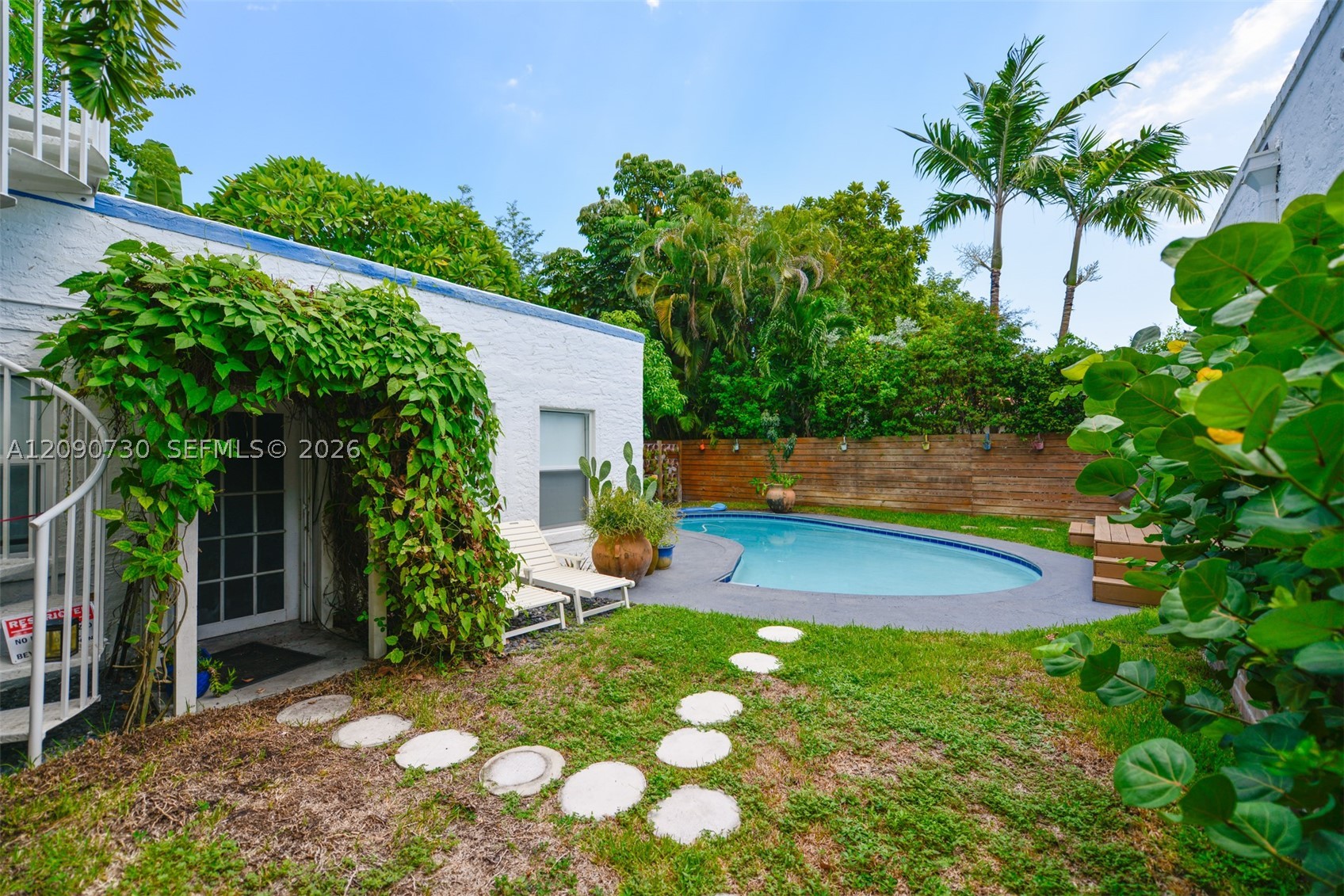 229 SW 19th Rd #., Miami FL 33129
