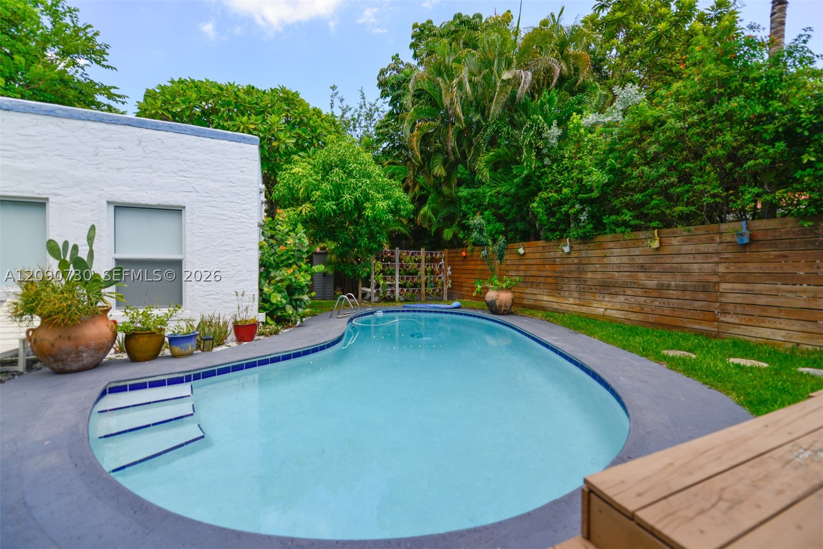229 SW 19th Rd #., Miami FL 33129