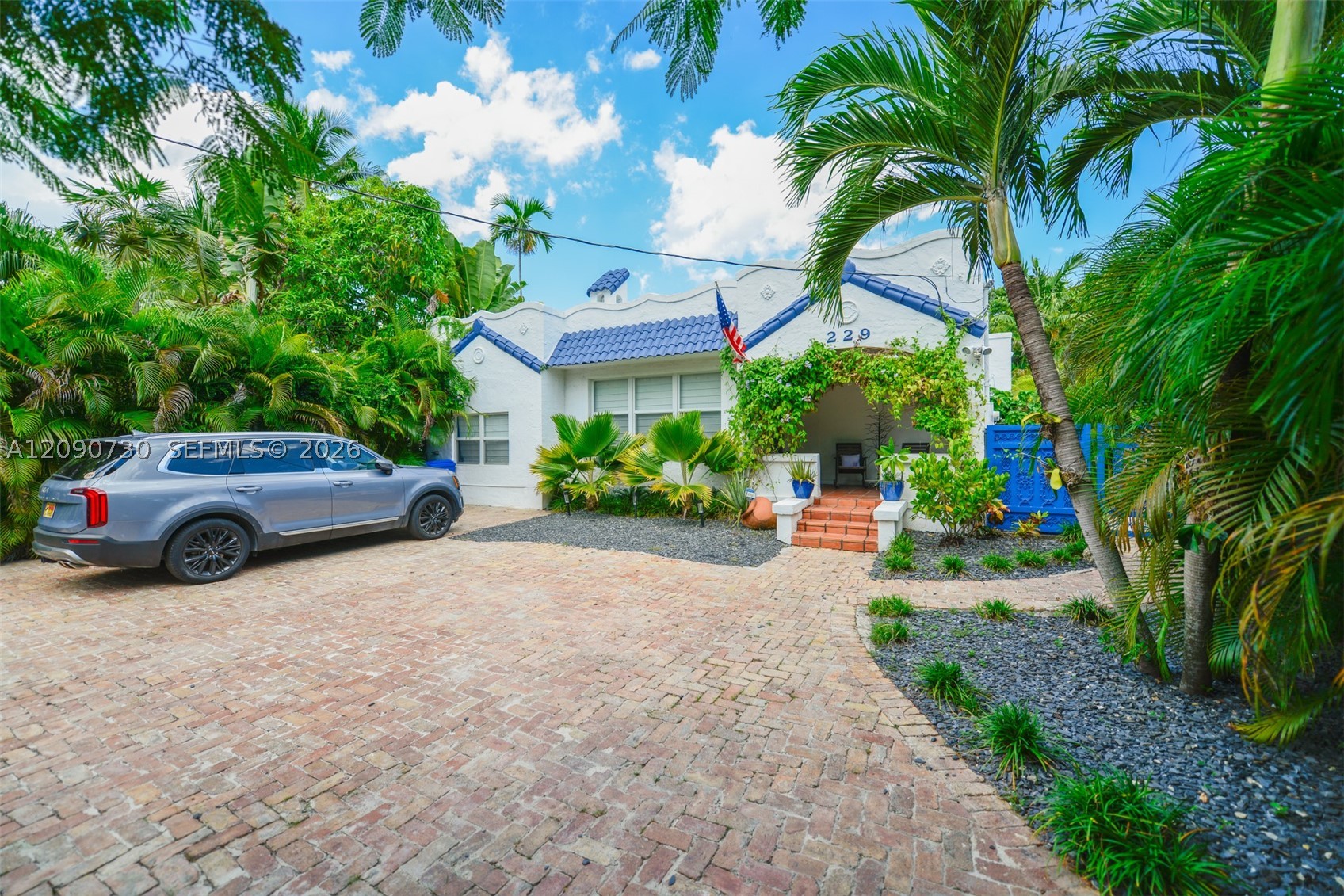 229 SW 19th Rd #., Miami FL 33129
