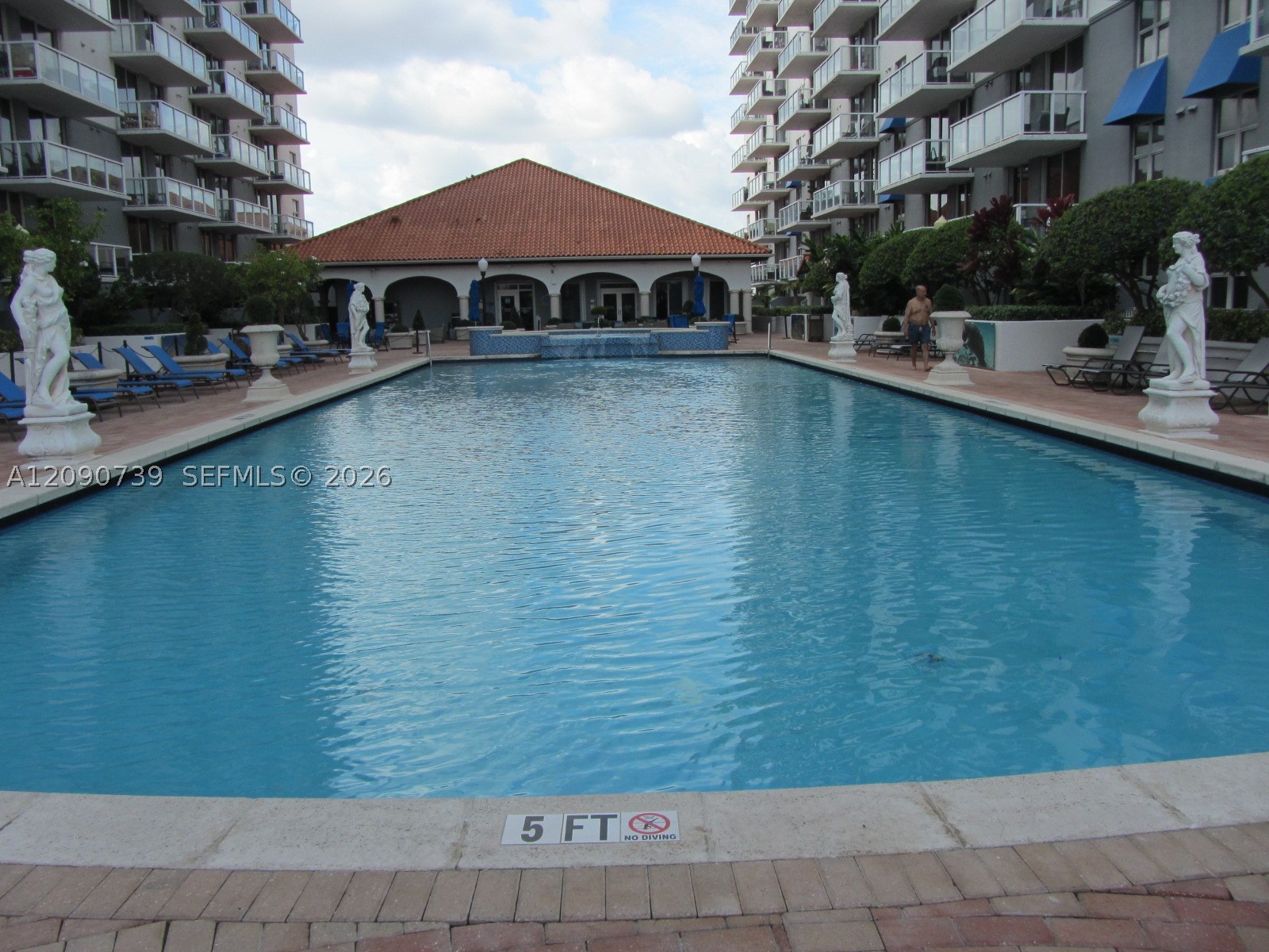 5077 NW 7th St #PH12, Miami FL 33126