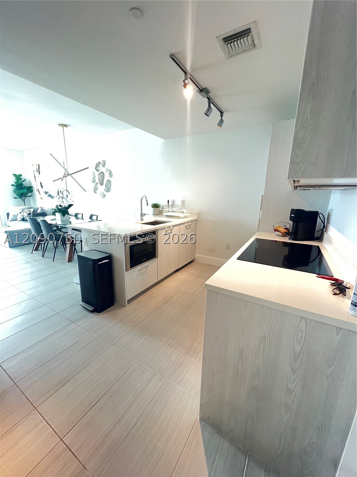 501 NE 31st St #3402, Miami FL 33137