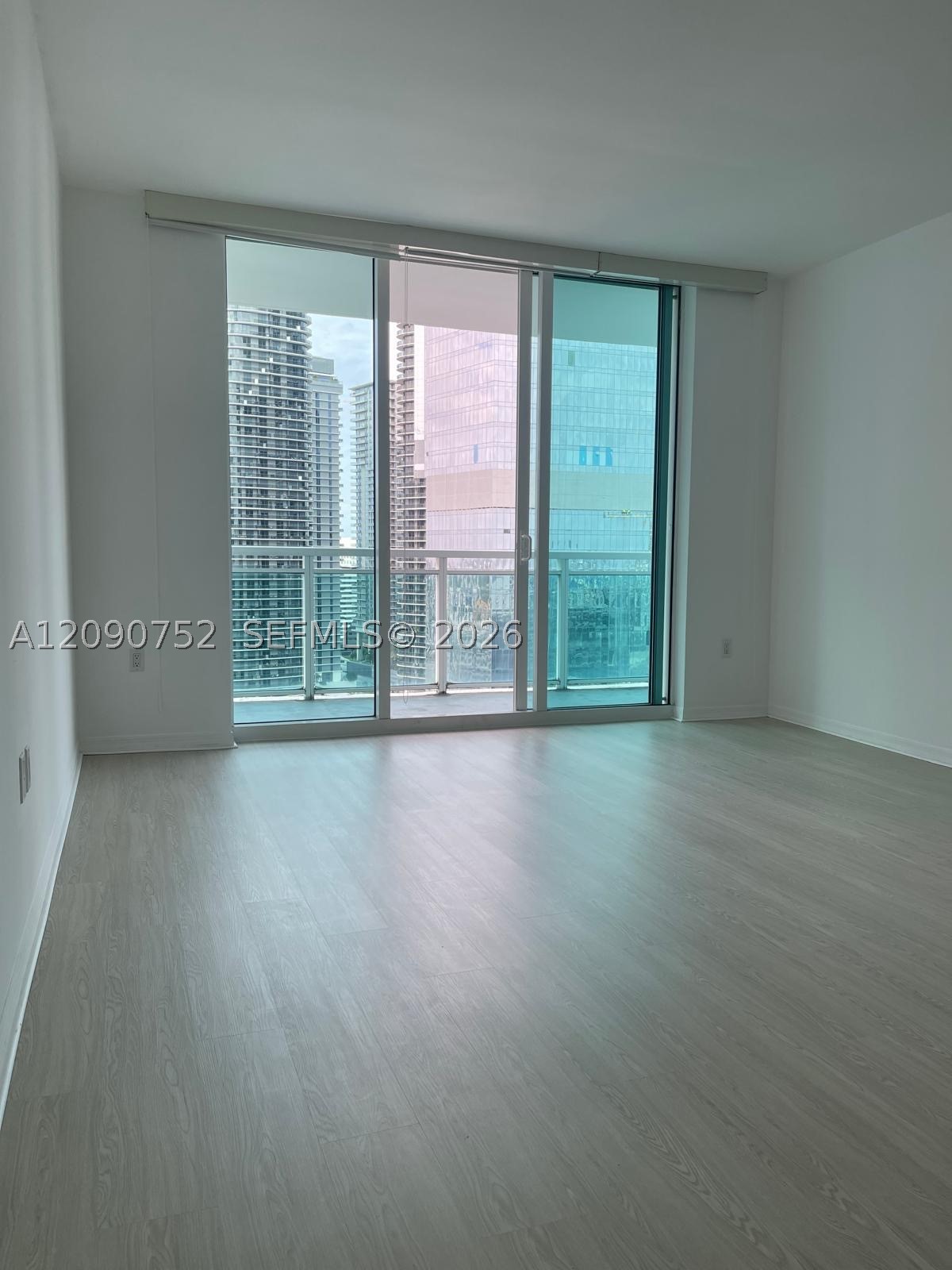 951 Brickell Ave #2803, Miami FL 33131