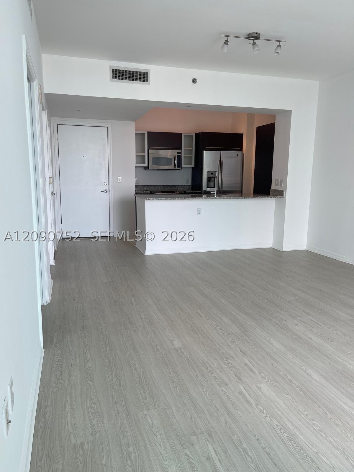 951 Brickell Ave #2803, Miami FL 33131