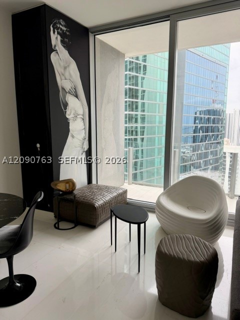 300 Biscayne Blvd Way #3308W, Miami FL 33131