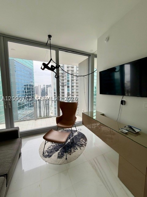 300 Biscayne Blvd Way #3308W, Miami FL 33131