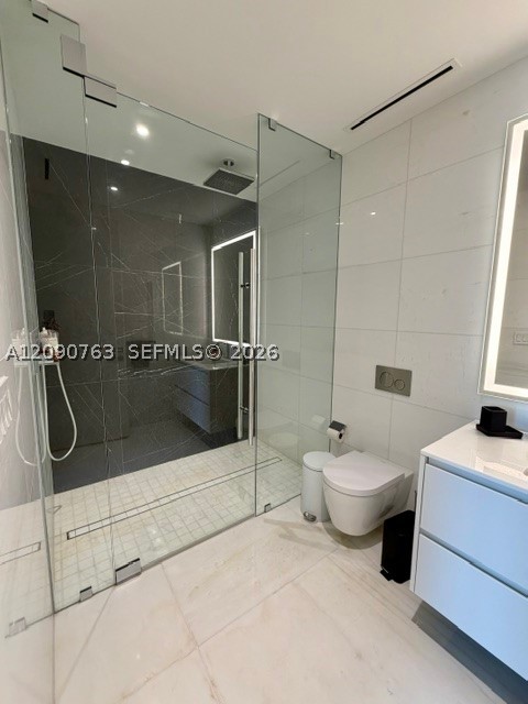 300 Biscayne Blvd Way #3308W, Miami FL 33131