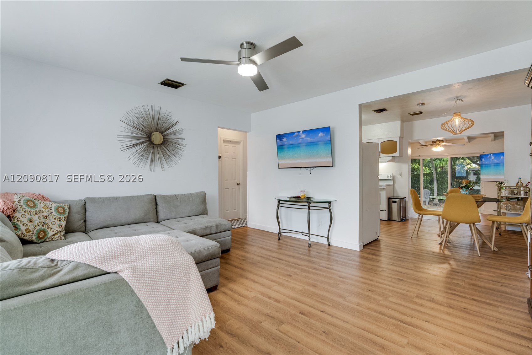 1238 NW 57th St, Miami FL 33142