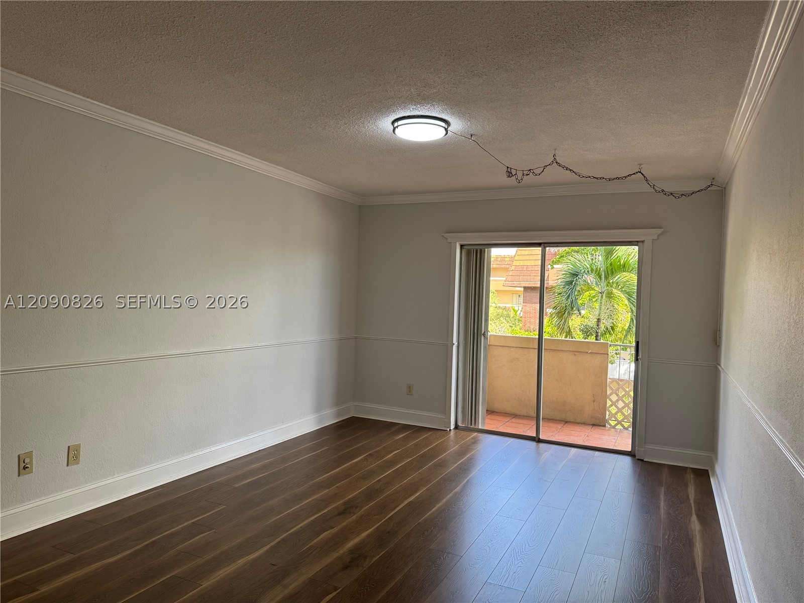 680 Miller Dr #W301, Miami Springs FL 33166