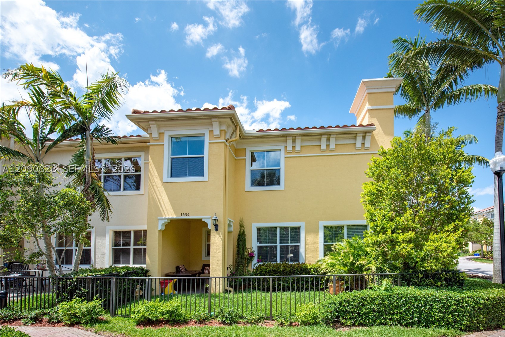 12410 NW 33rd St, Sunrise FL 33323