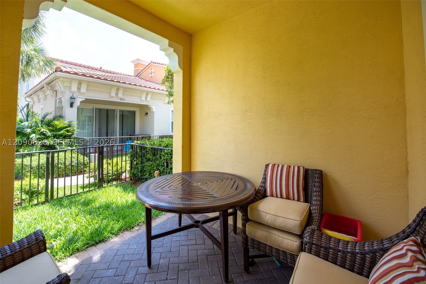 12410 NW 33rd St, Sunrise FL 33323