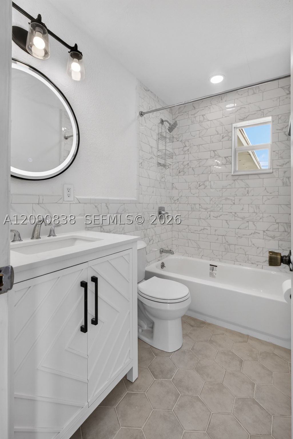 840 W 4th St #-, Riviera Beach FL 33404