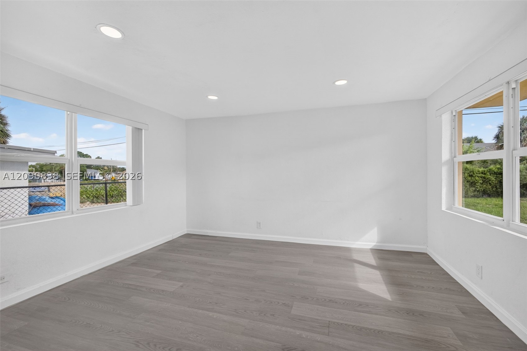 840 W 4th St #-, Riviera Beach FL 33404