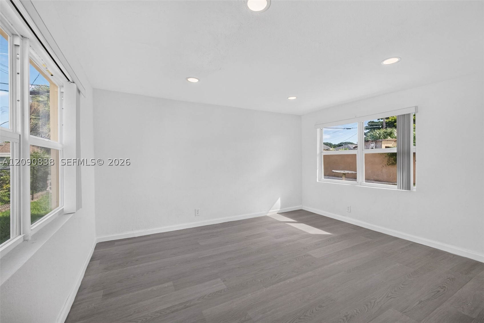 840 W 4th St #-, Riviera Beach FL 33404