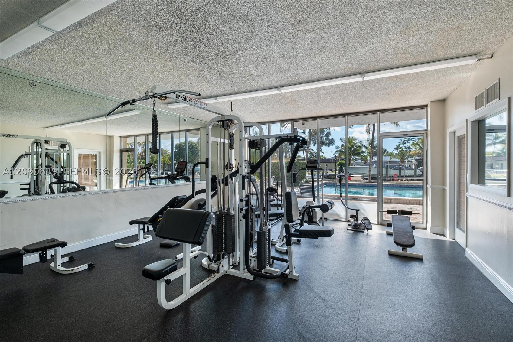 2350 NE 135th St #811, North Miami FL 33181