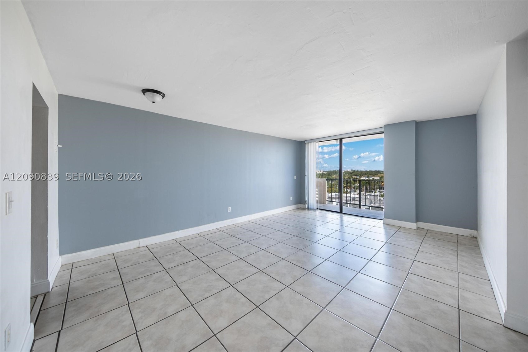 2350 NE 135th St #811, North Miami FL 33181