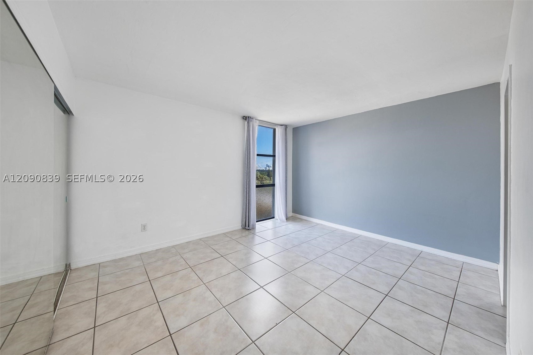 2350 NE 135th St #811, North Miami FL 33181