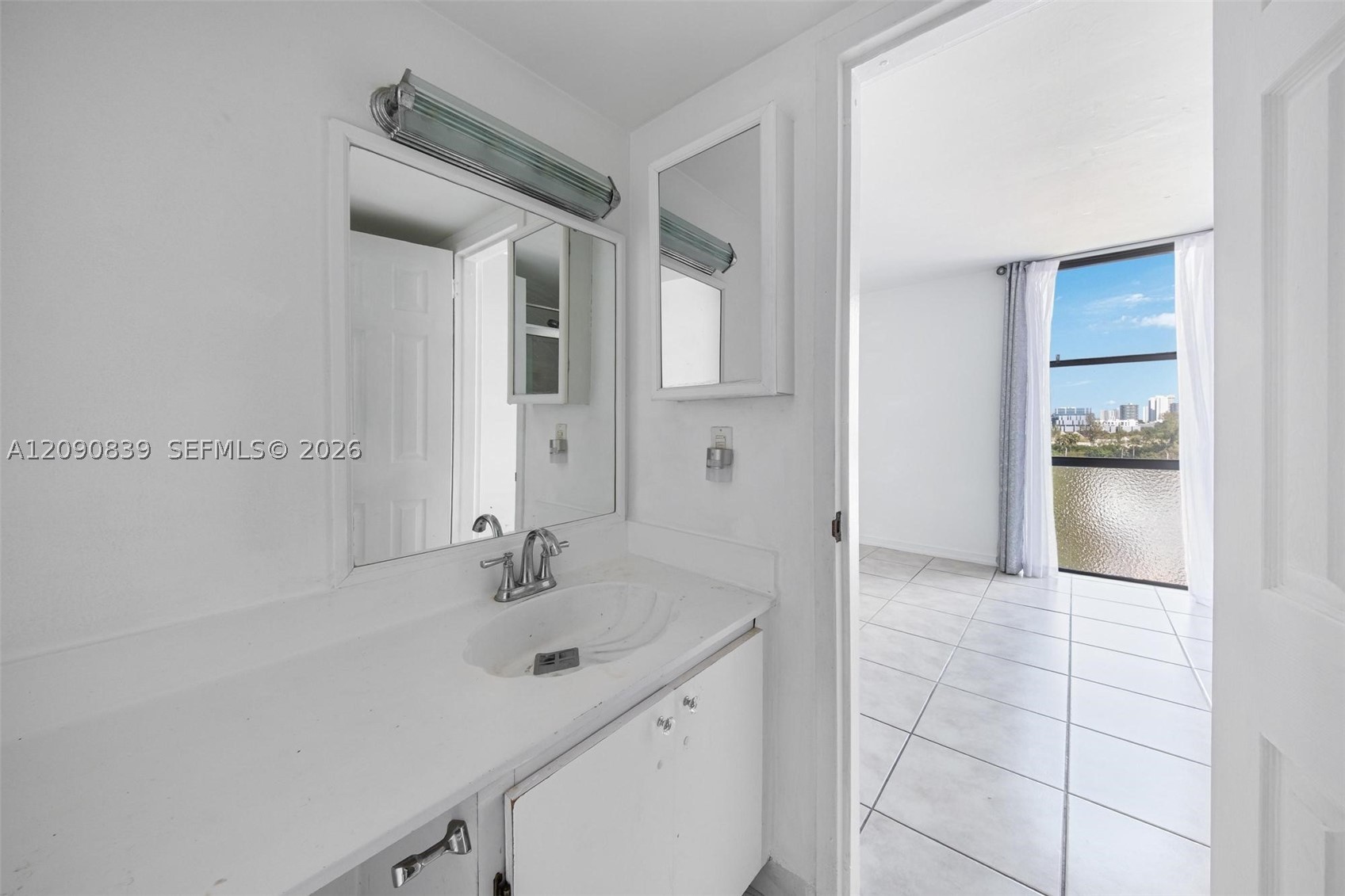 2350 NE 135th St #811, North Miami FL 33181