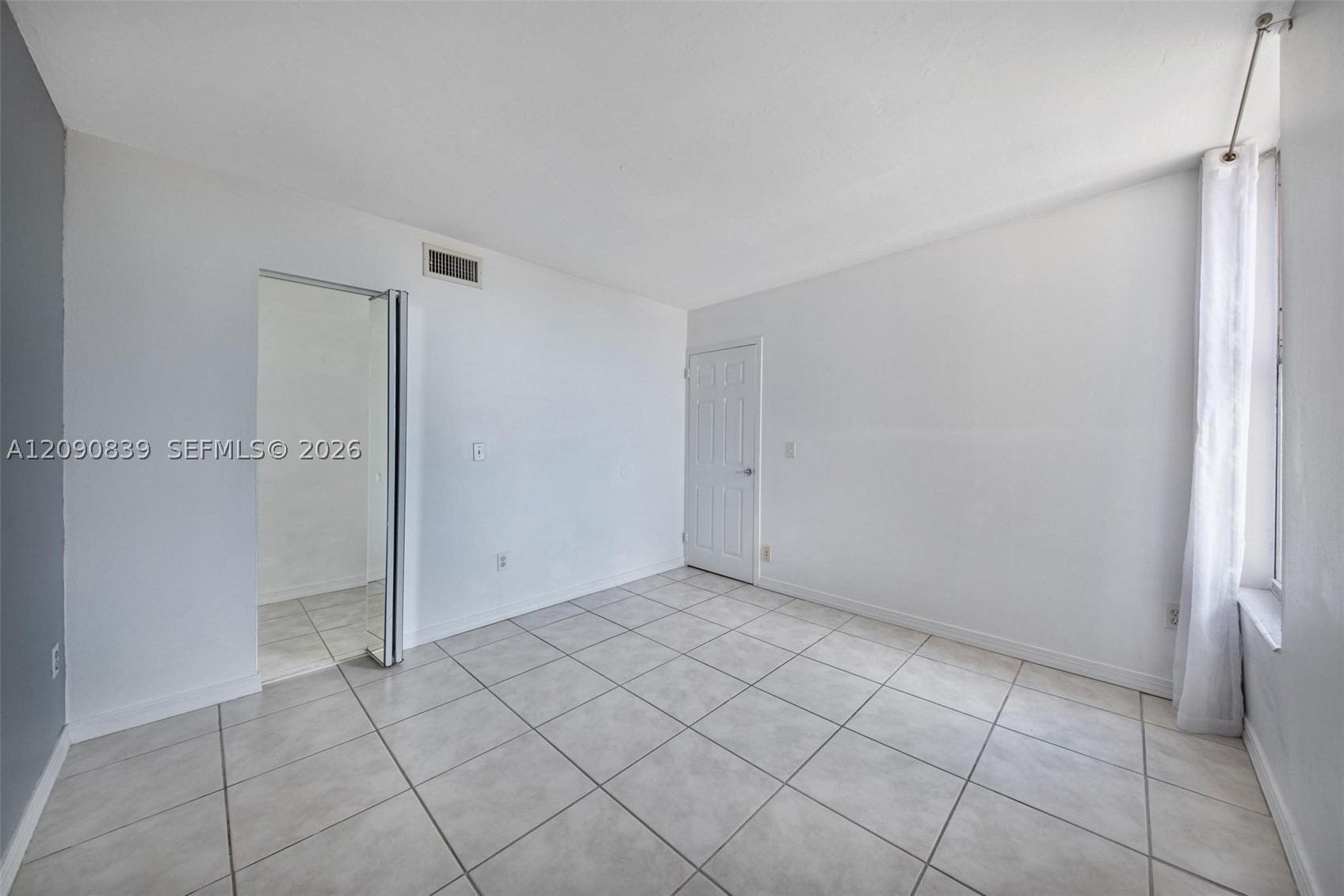 2350 NE 135th St #811, North Miami FL 33181