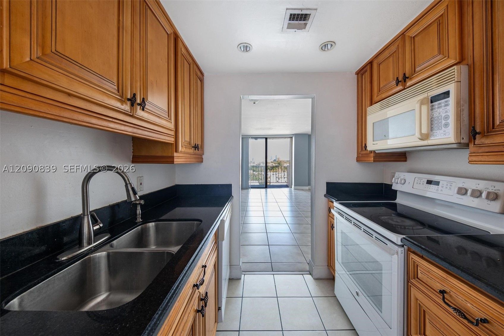 2350 NE 135th St #811, North Miami FL 33181