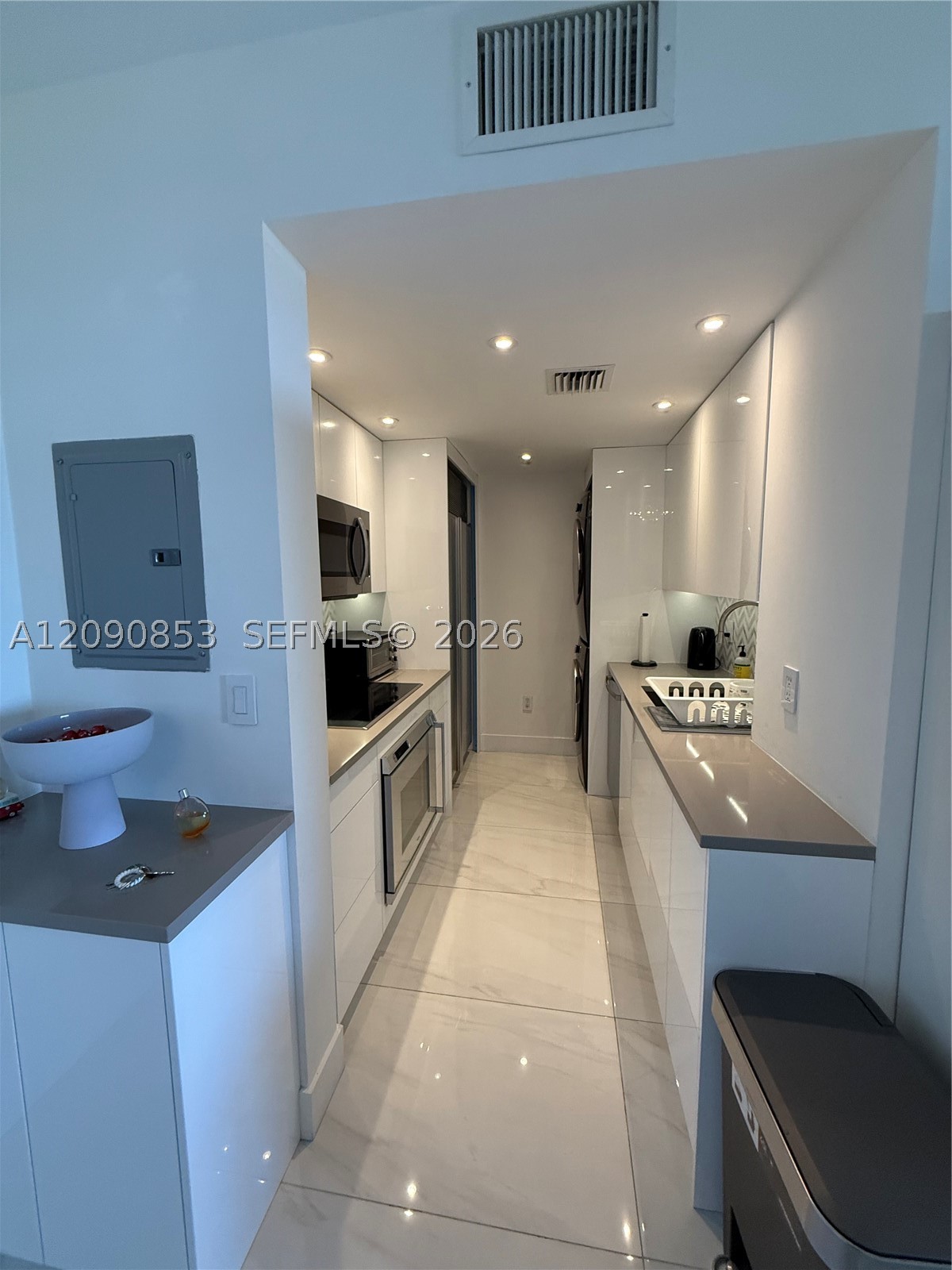 10275 Collins Ave #434, Bal Harbour FL 33154