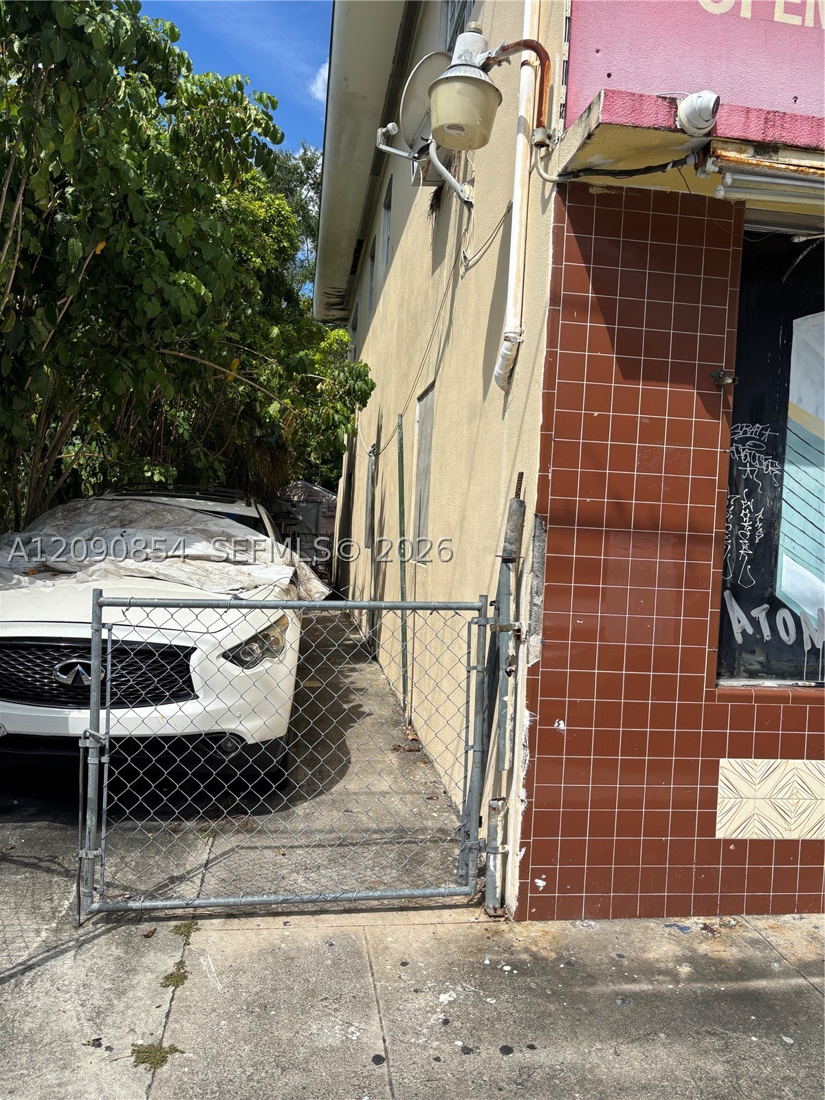 7710 NW 2nd Ave, Miami FL 33150