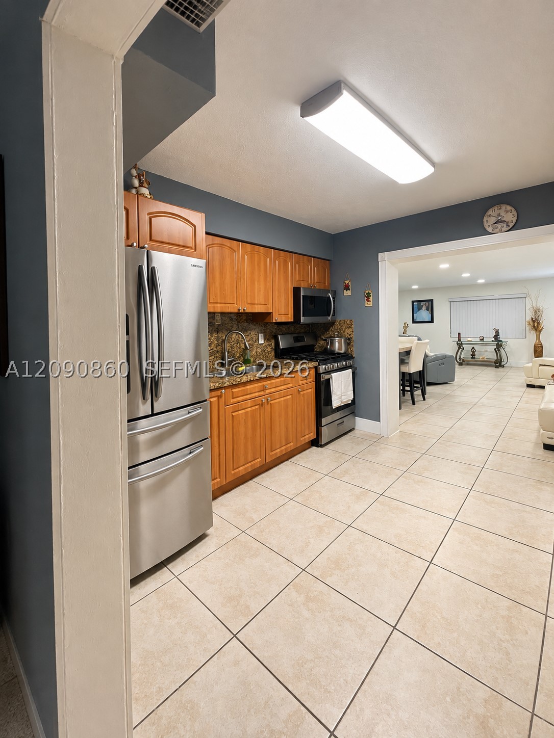 10665 SW 6 St, Miami FL 33174