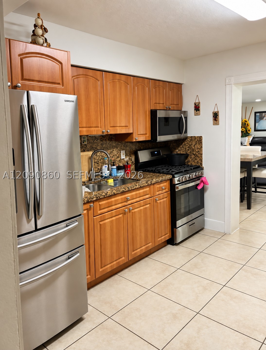 10665 SW 6 St, Miami FL 33174