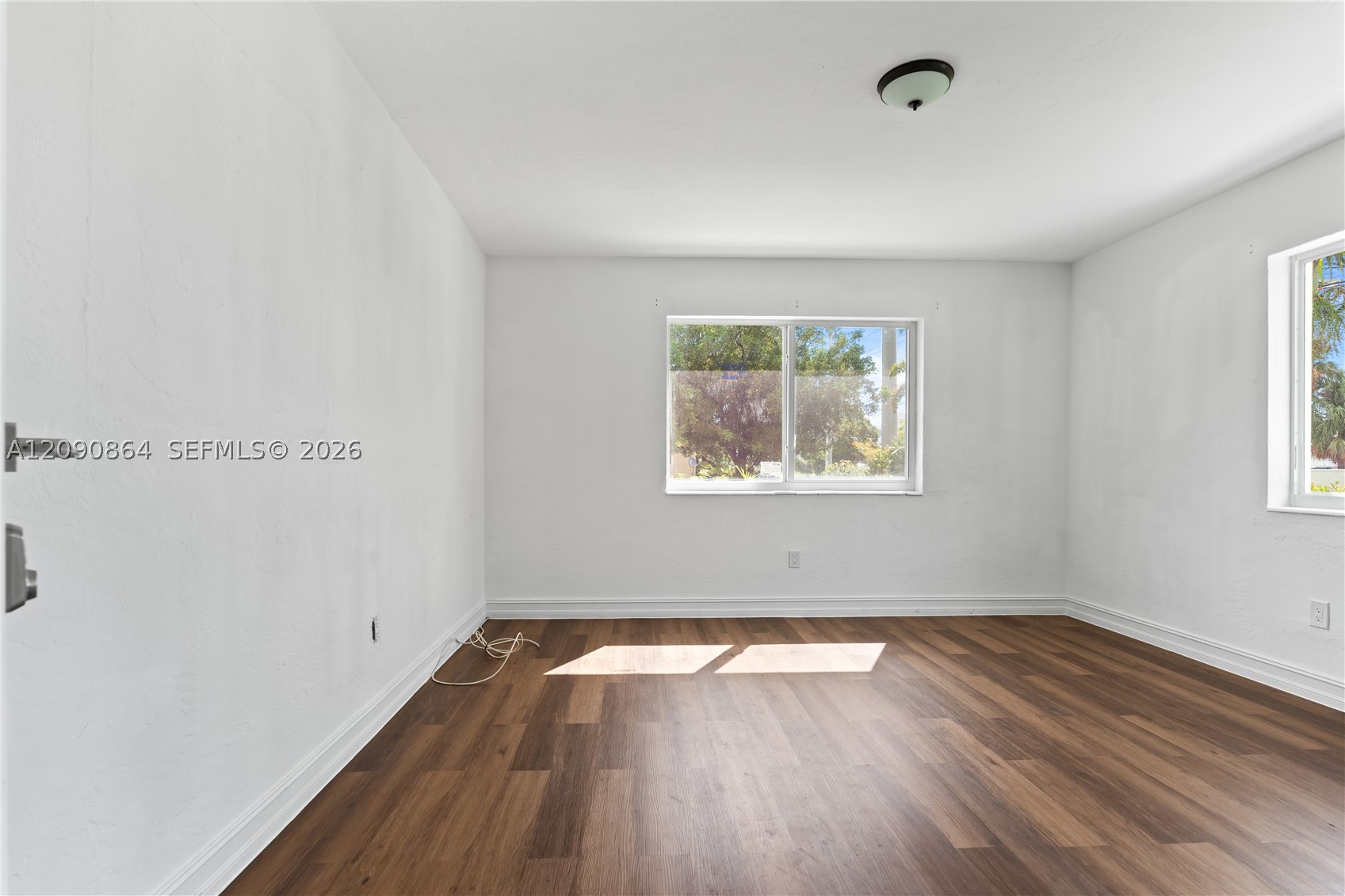 580 Lee Dr, Miami Springs FL 33166