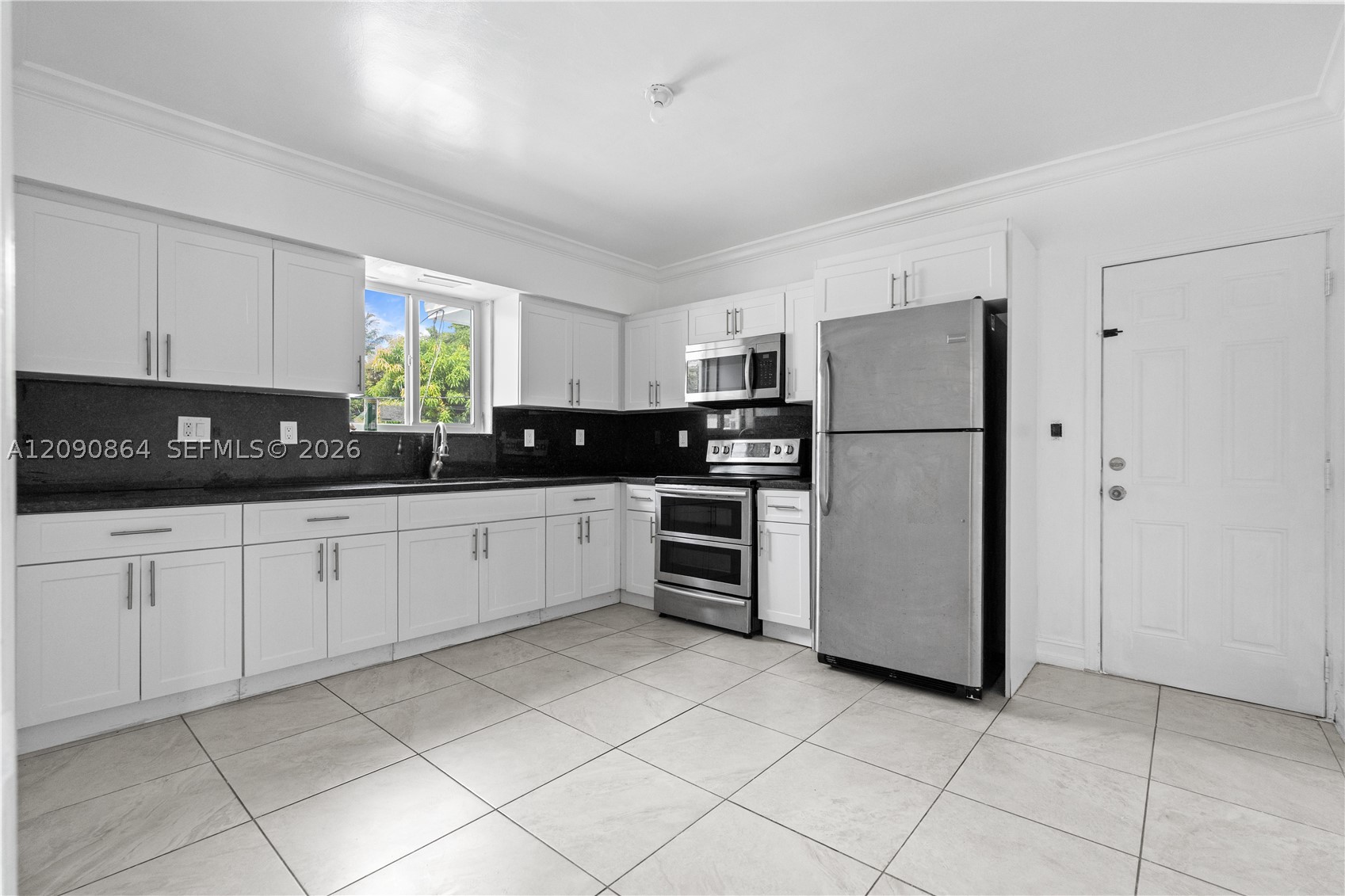 580 Lee Dr, Miami Springs FL 33166