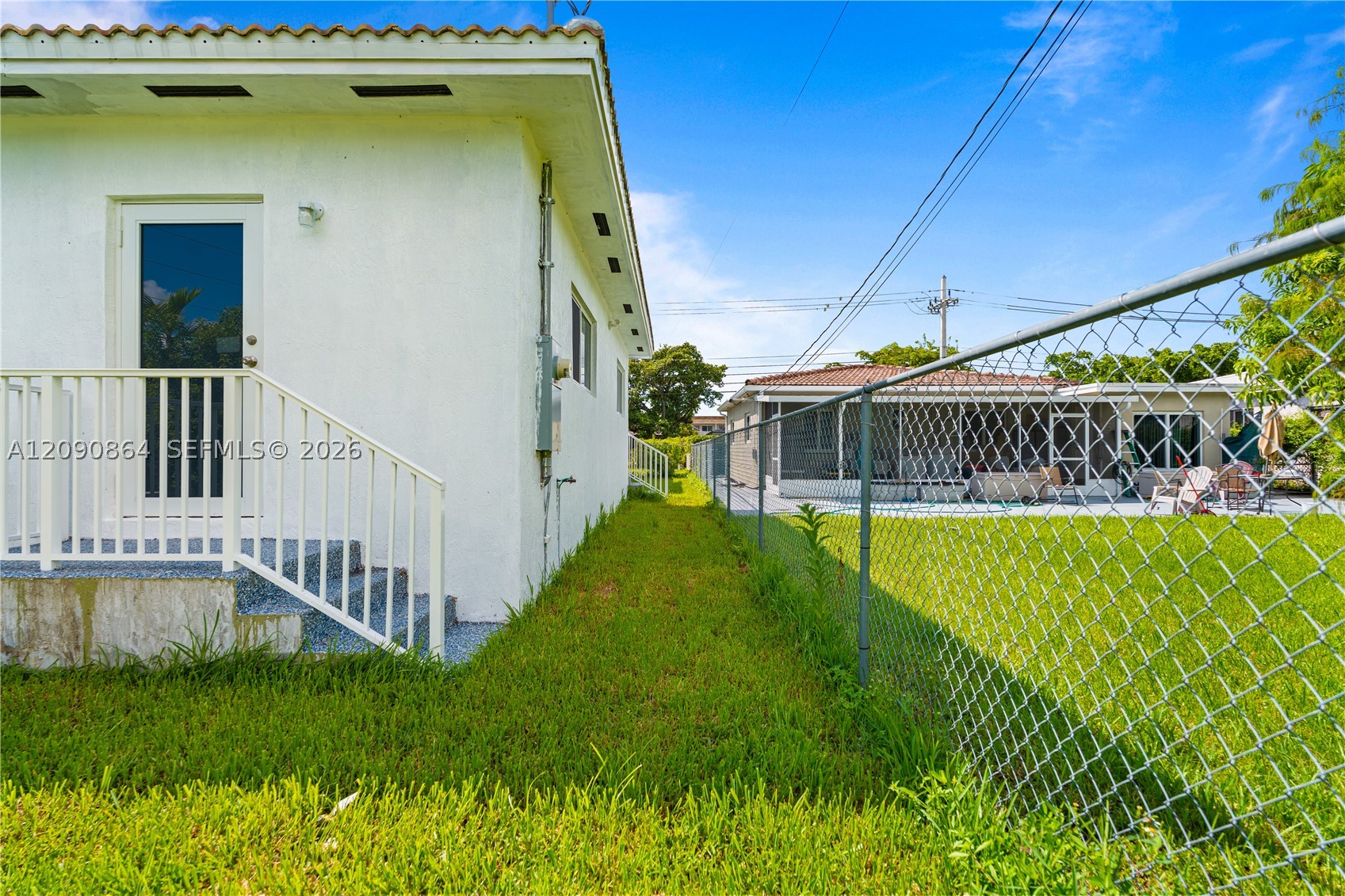580 Lee Dr, Miami Springs FL 33166