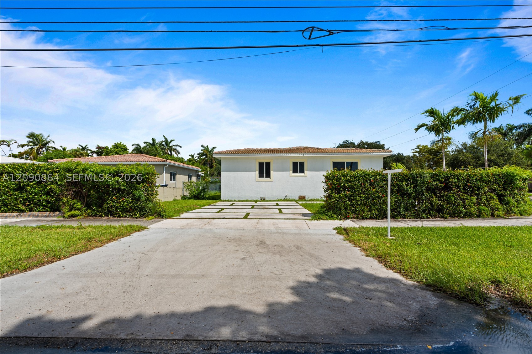 580 Lee Dr, Miami Springs FL 33166