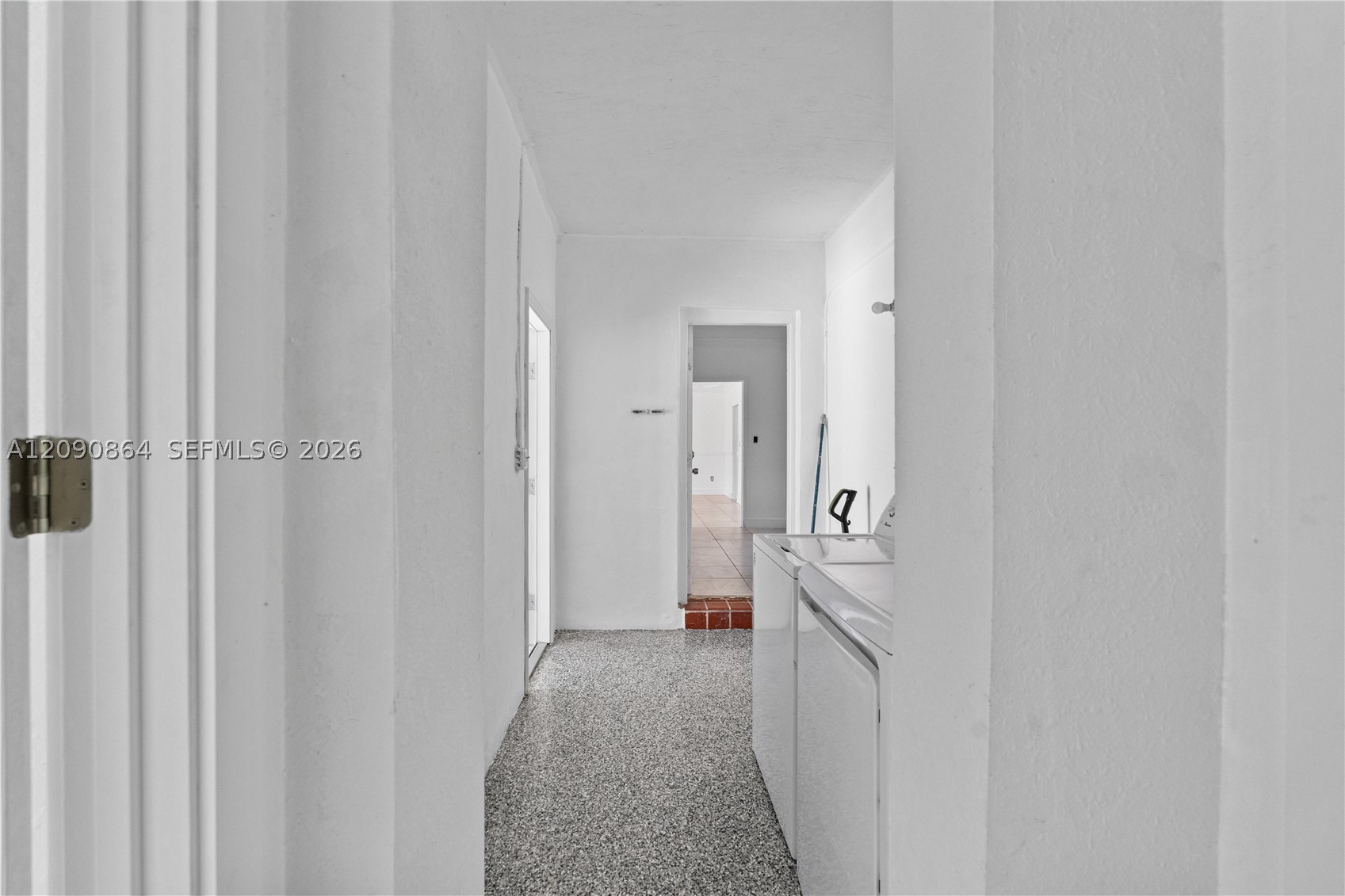 580 Lee Dr, Miami Springs FL 33166