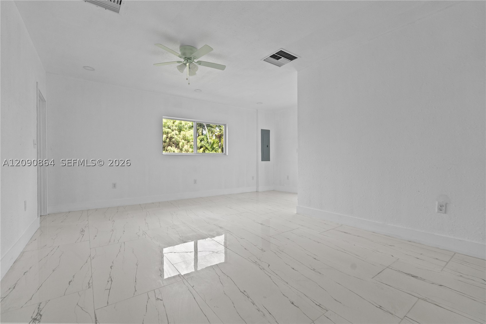 580 Lee Dr, Miami Springs FL 33166