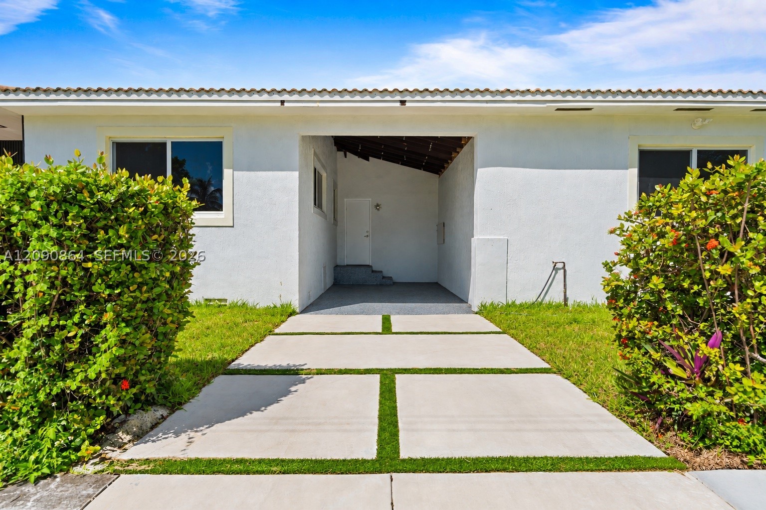 580 Lee Dr, Miami Springs FL 33166