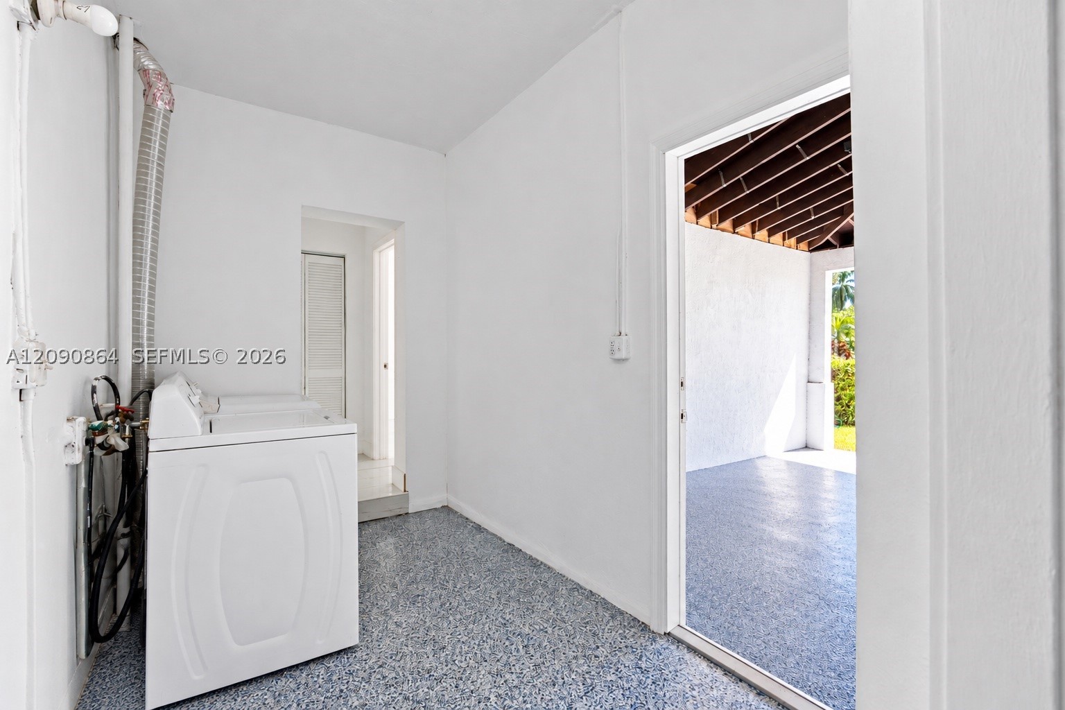 580 Lee Dr, Miami Springs FL 33166