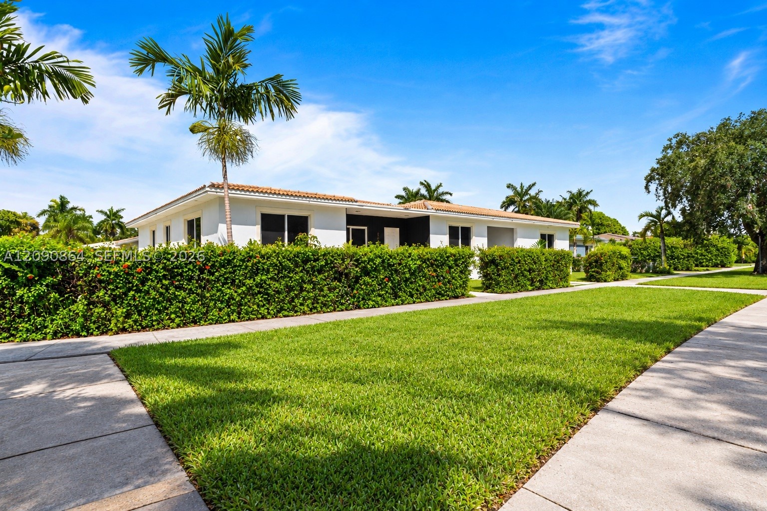 580 Lee Dr, Miami Springs FL 33166
