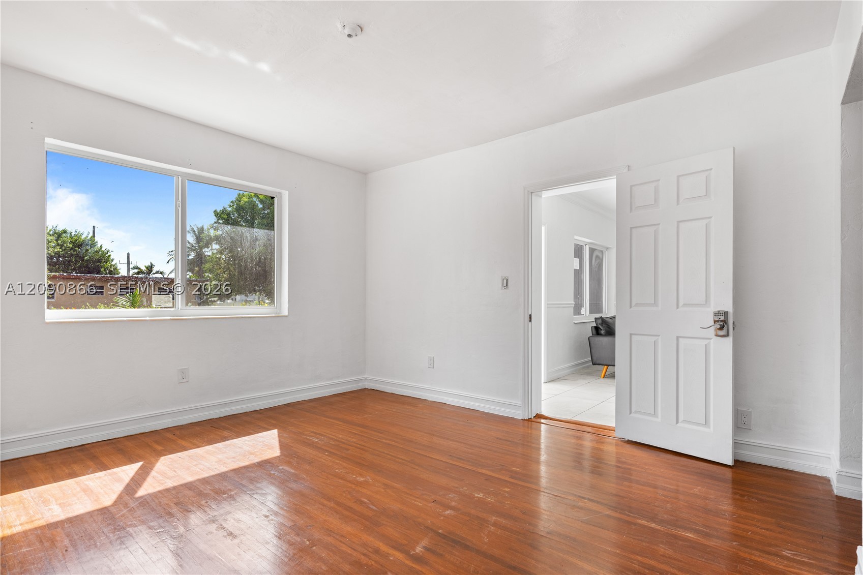 580 Lee Dr, Miami Springs FL 33166