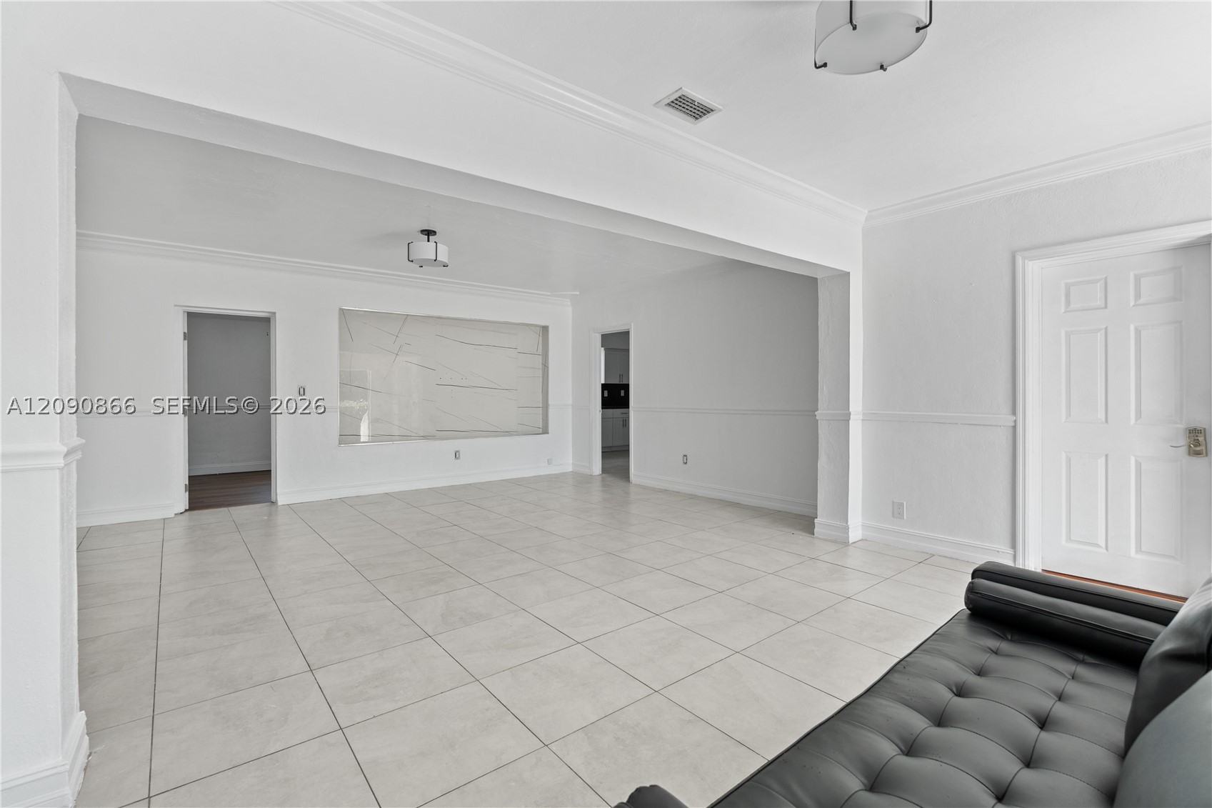 580 Lee Dr, Miami Springs FL 33166