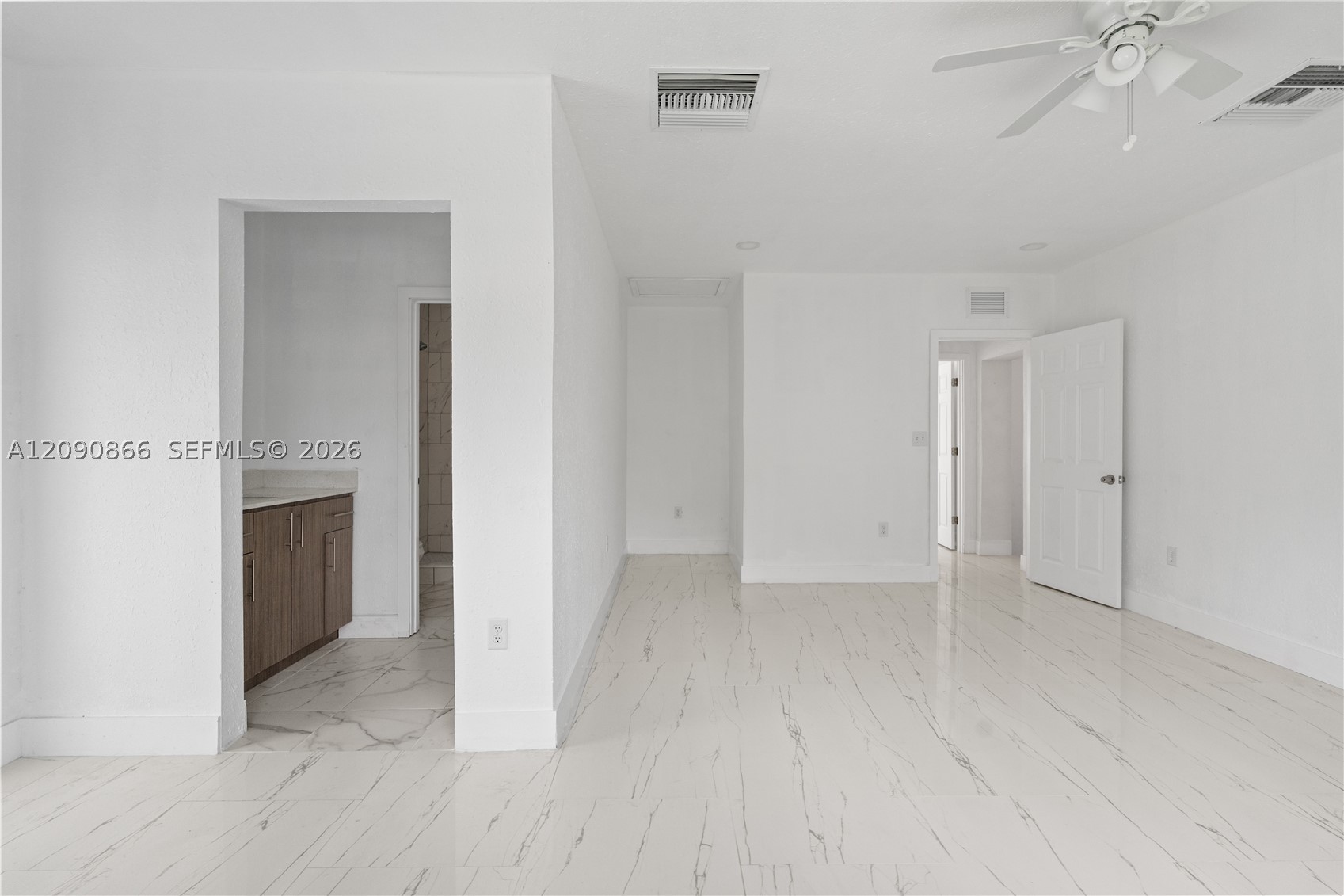580 Lee Dr, Miami Springs FL 33166