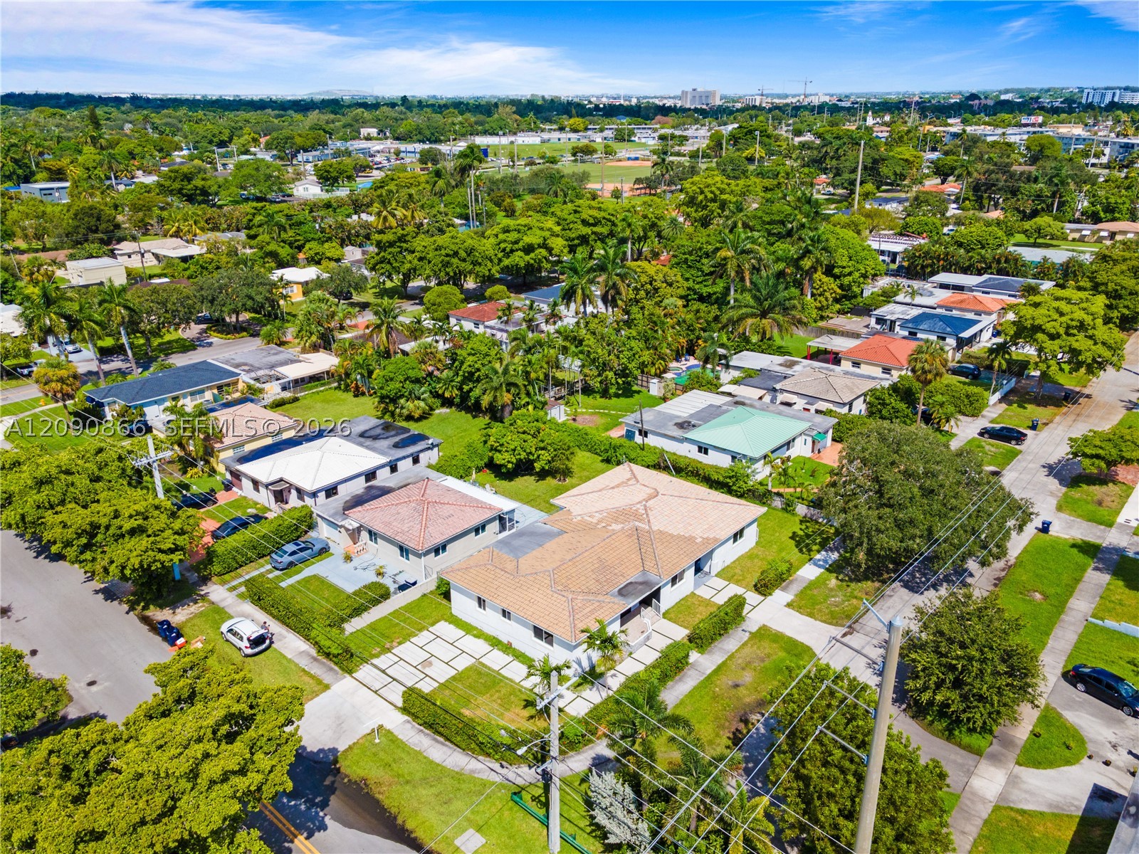 580 Lee Dr, Miami Springs FL 33166